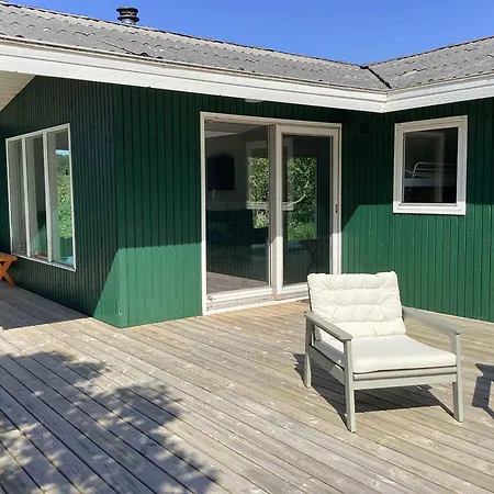 Peaceful By The And Nature Дом отдыха